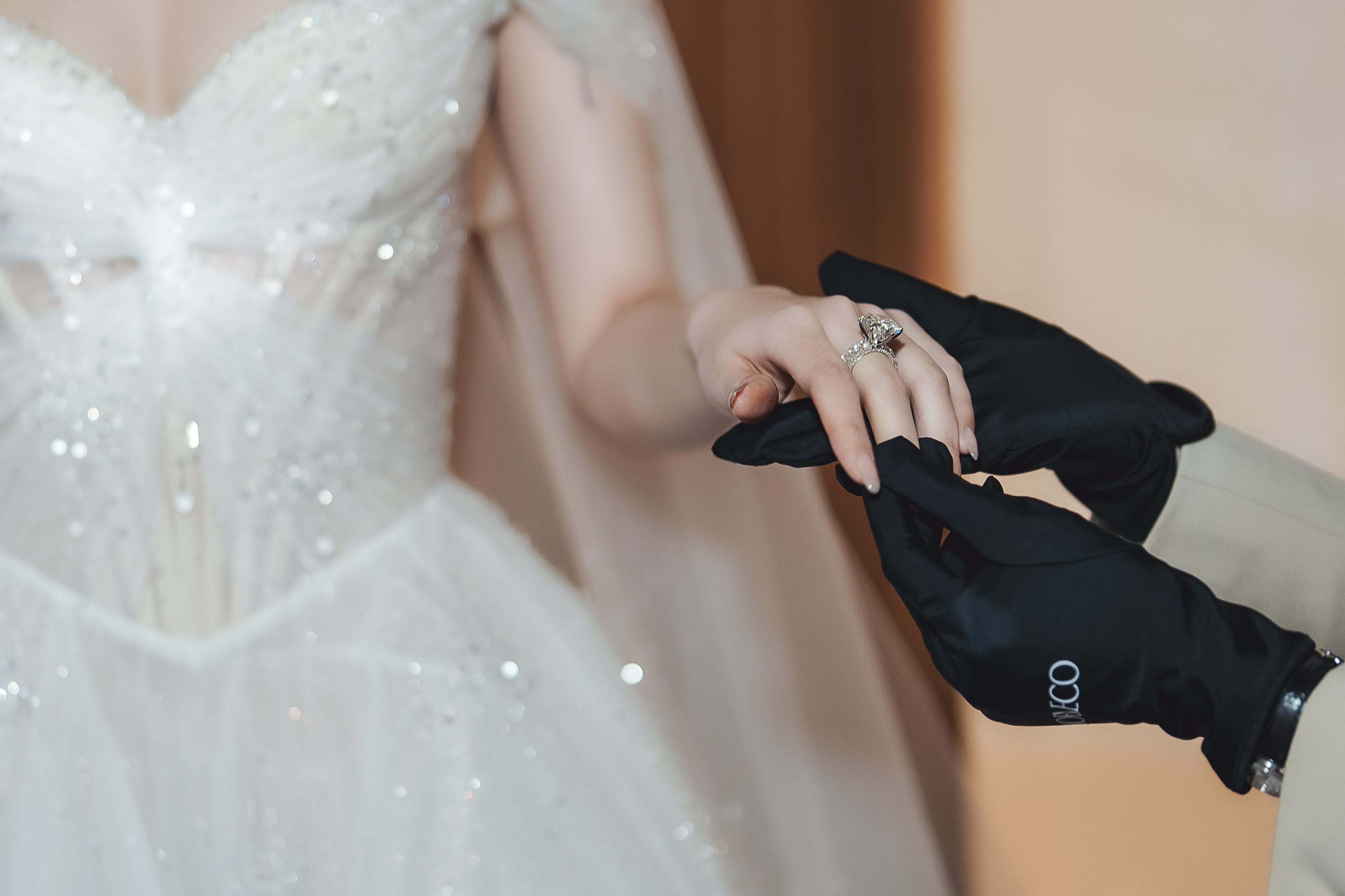 SENIOR JEWELRY CONSULTANT