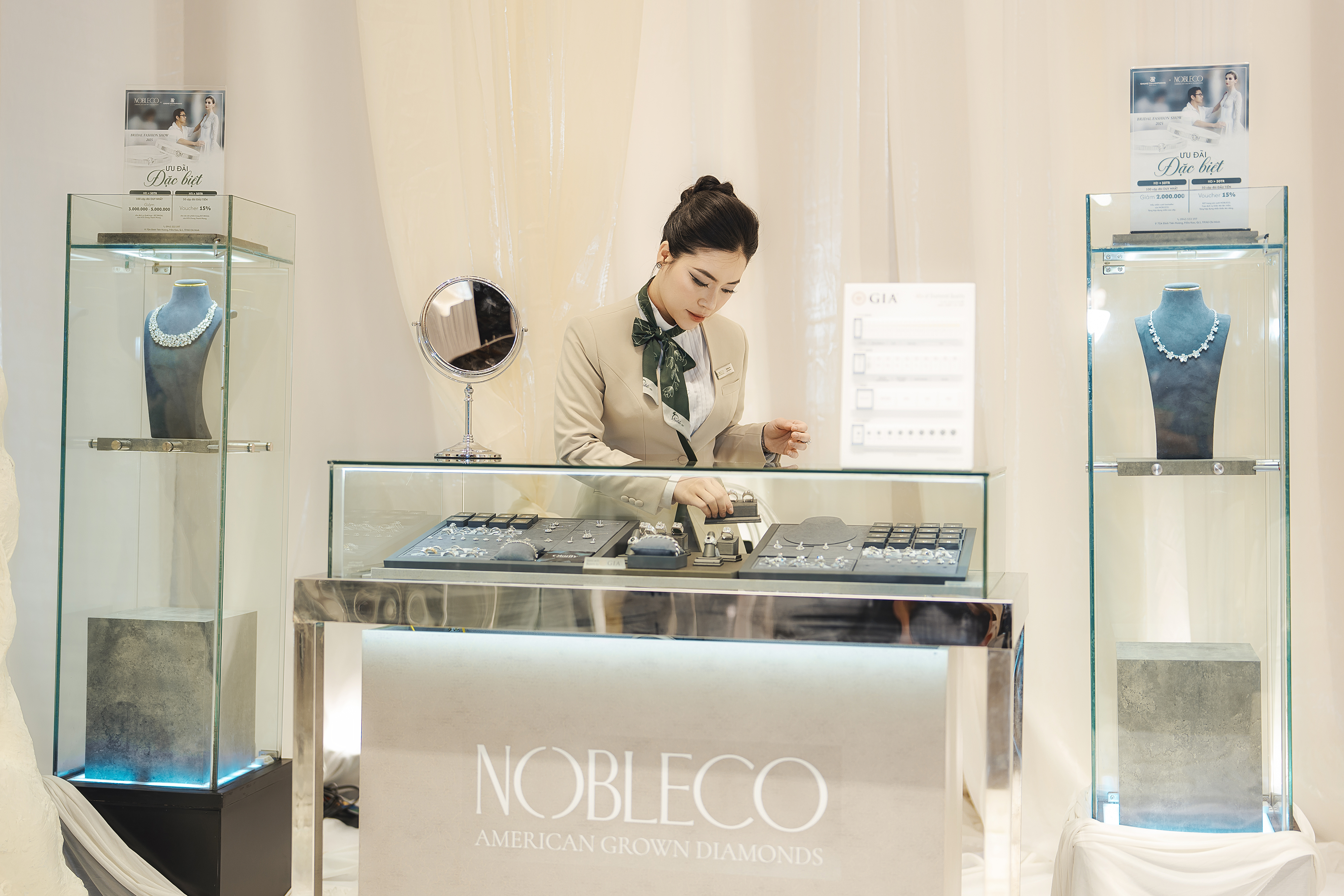 MASTER JEWELRY STYLIST